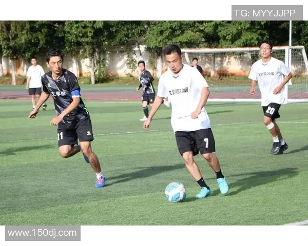 杨军专访：从绿茵场到人生舞台的足球旅程回顾与展望